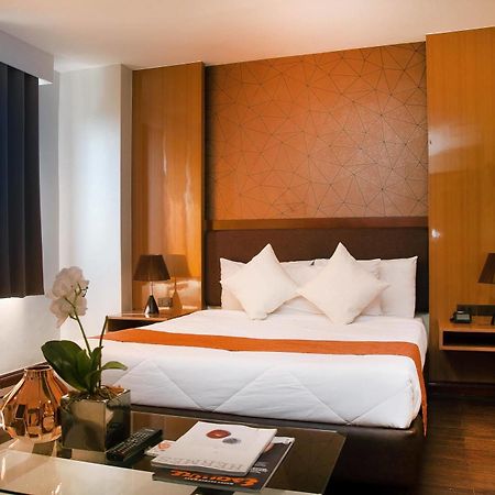 Fernandina 88 Suites Hotel Quezon City Zewnętrze zdjęcie