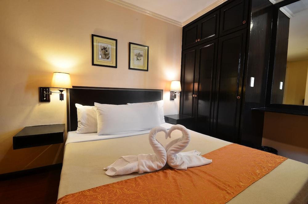 Fernandina 88 Suites Hotel Quezon City Zewnętrze zdjęcie