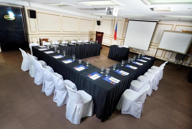 Fernandina 88 Suites Hotel Quezon City Zewnętrze zdjęcie