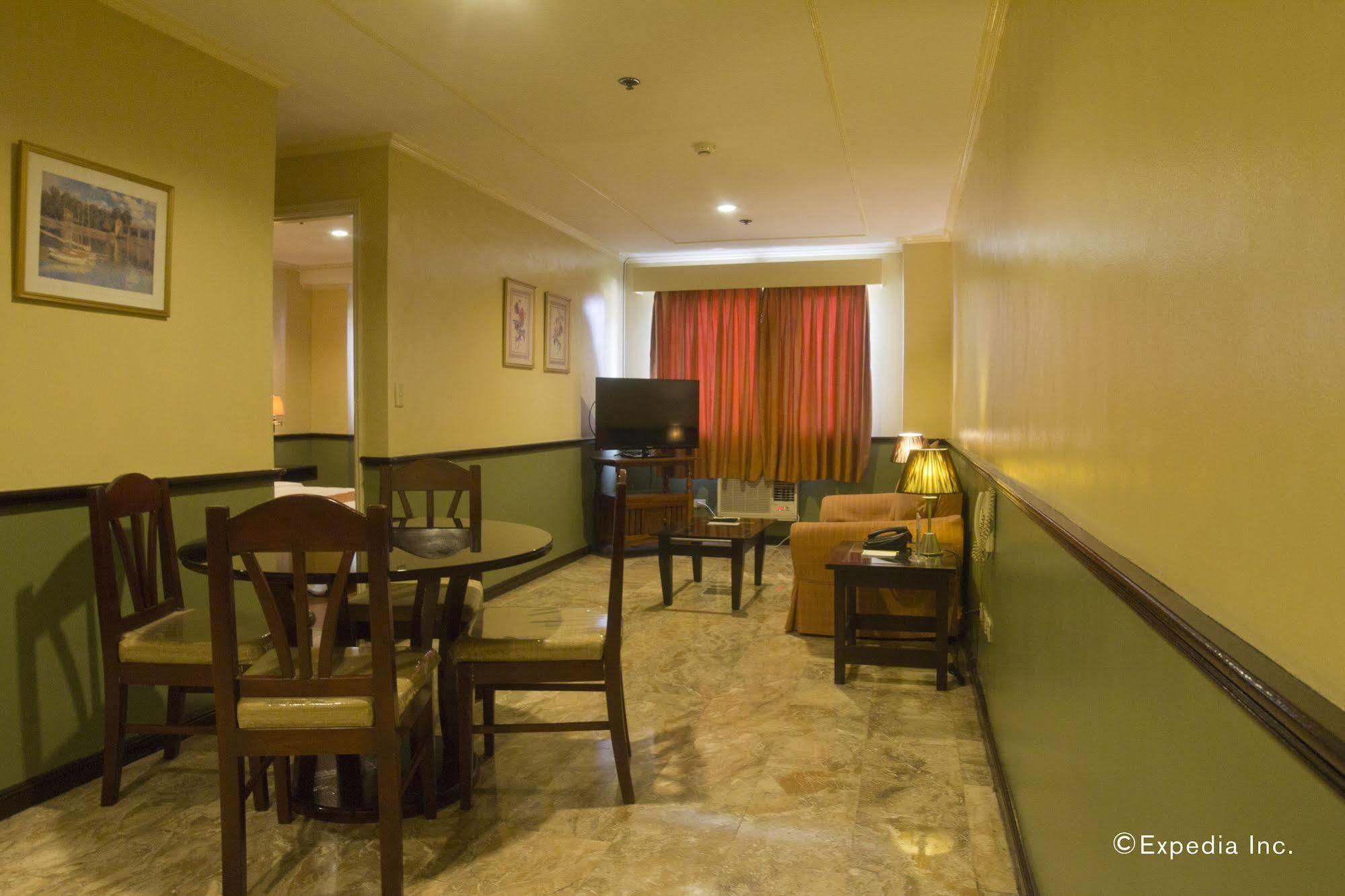 Fernandina 88 Suites Hotel Quezon City Zewnętrze zdjęcie